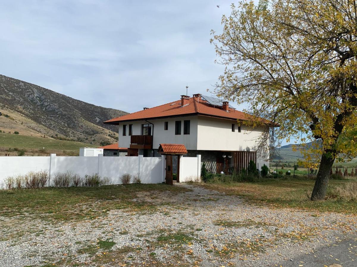 Torlashka Sreshta Guest House Vurbovo Exterior photo