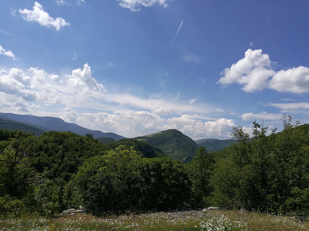 Torlashka Sreshta Guest House Vurbovo Exterior photo